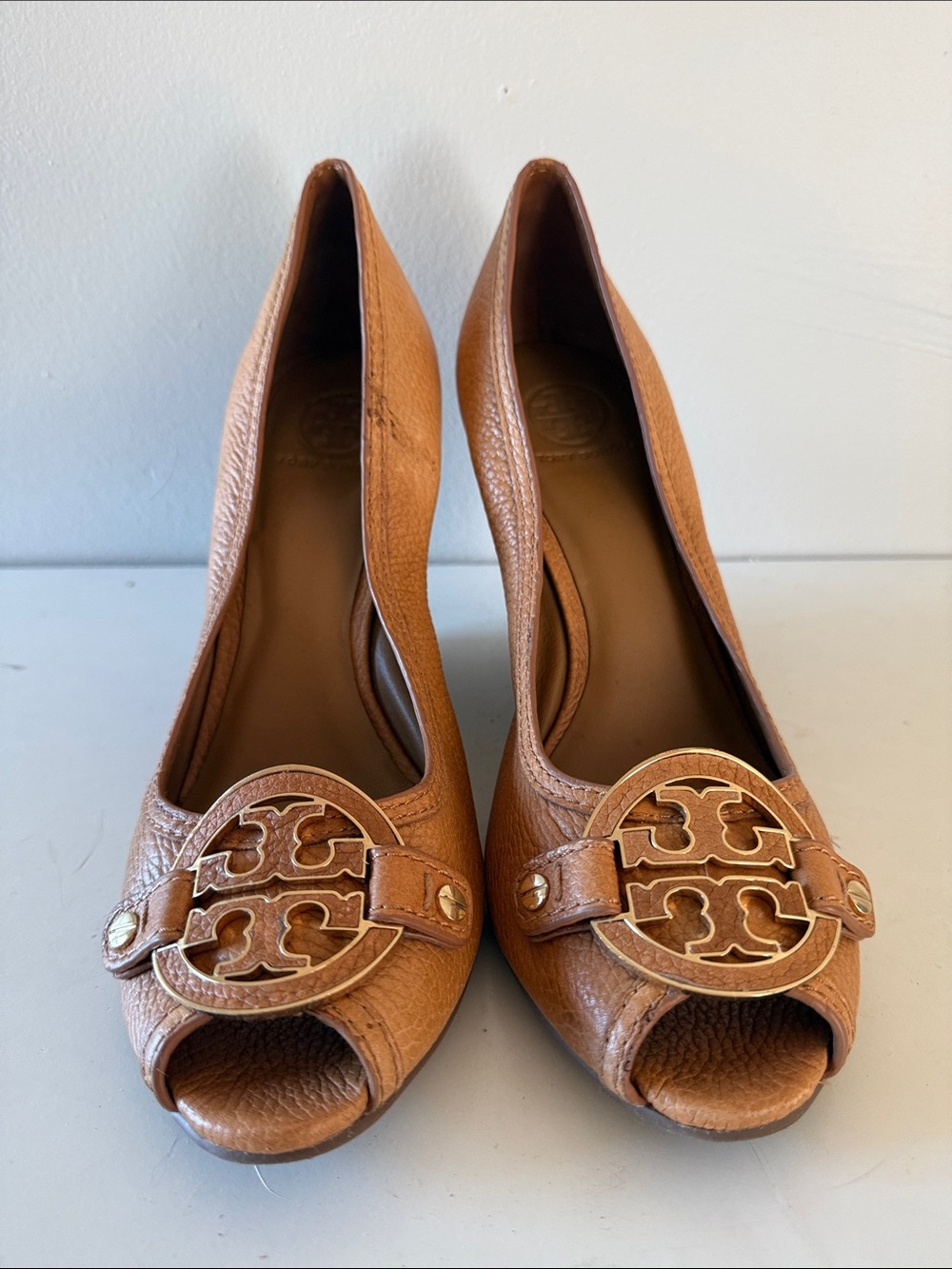 Tory Burch Tan Leather Peep-Toe Heels with Gold Logo Medallion